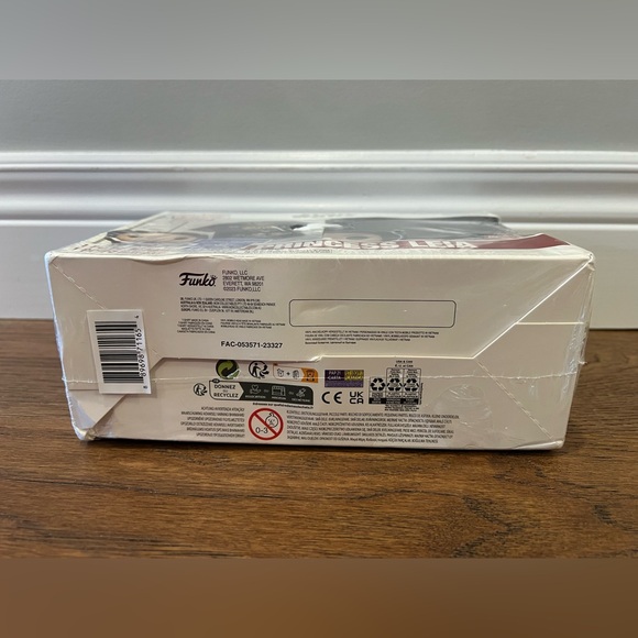 Funko Pop! Tees size M - Star Wars Vintage Leia - Picture 4 of 7